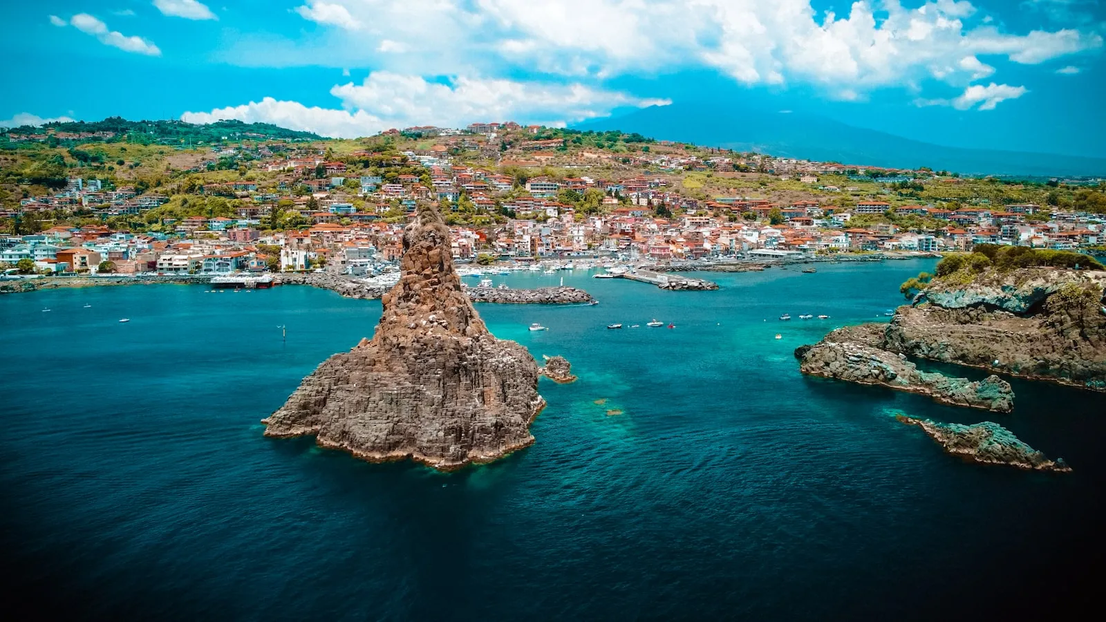 Aci Trezza — destinazione transfer privato da Catania Airport (CTA)